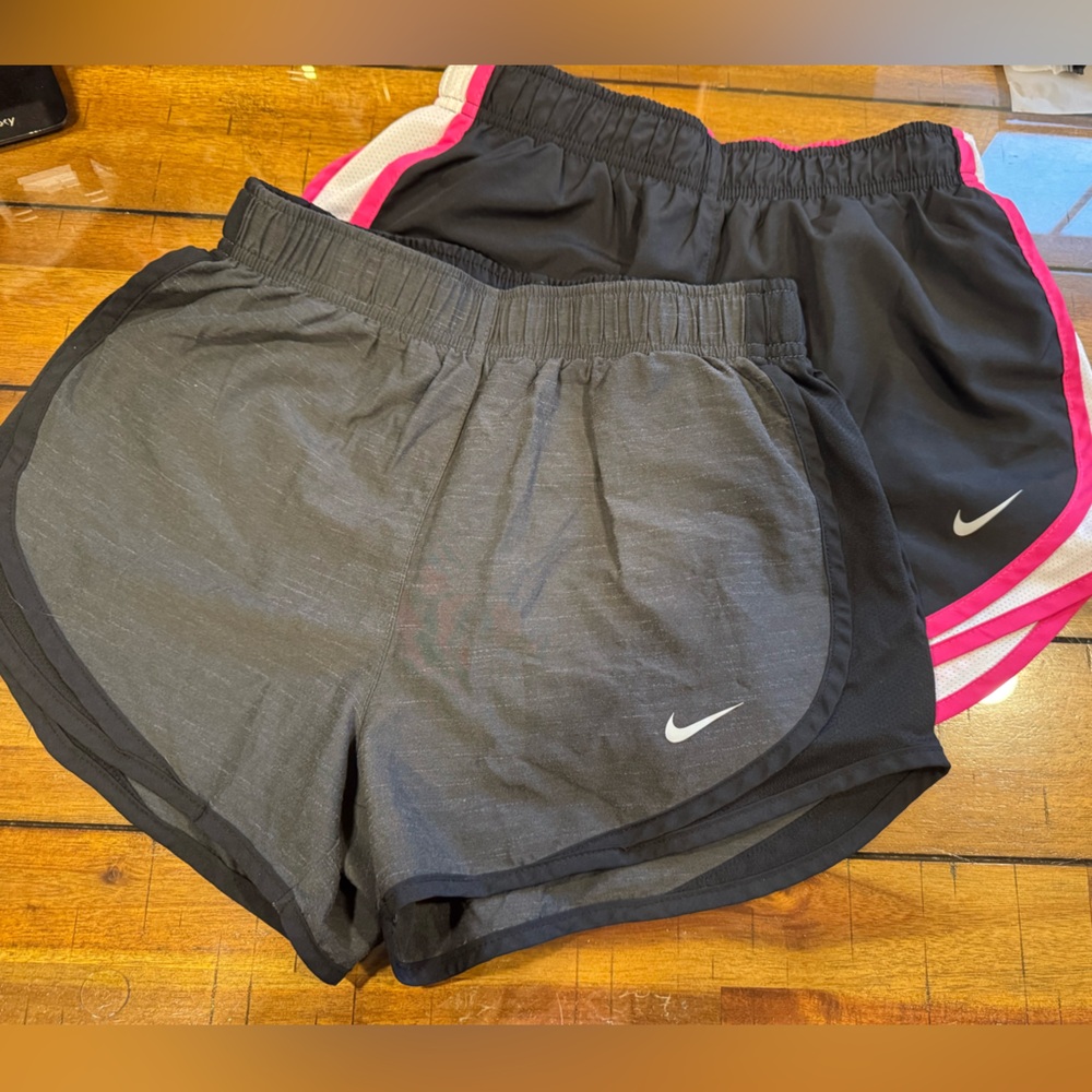 Nike dry fit shorts women’s size extra small. Two pack.